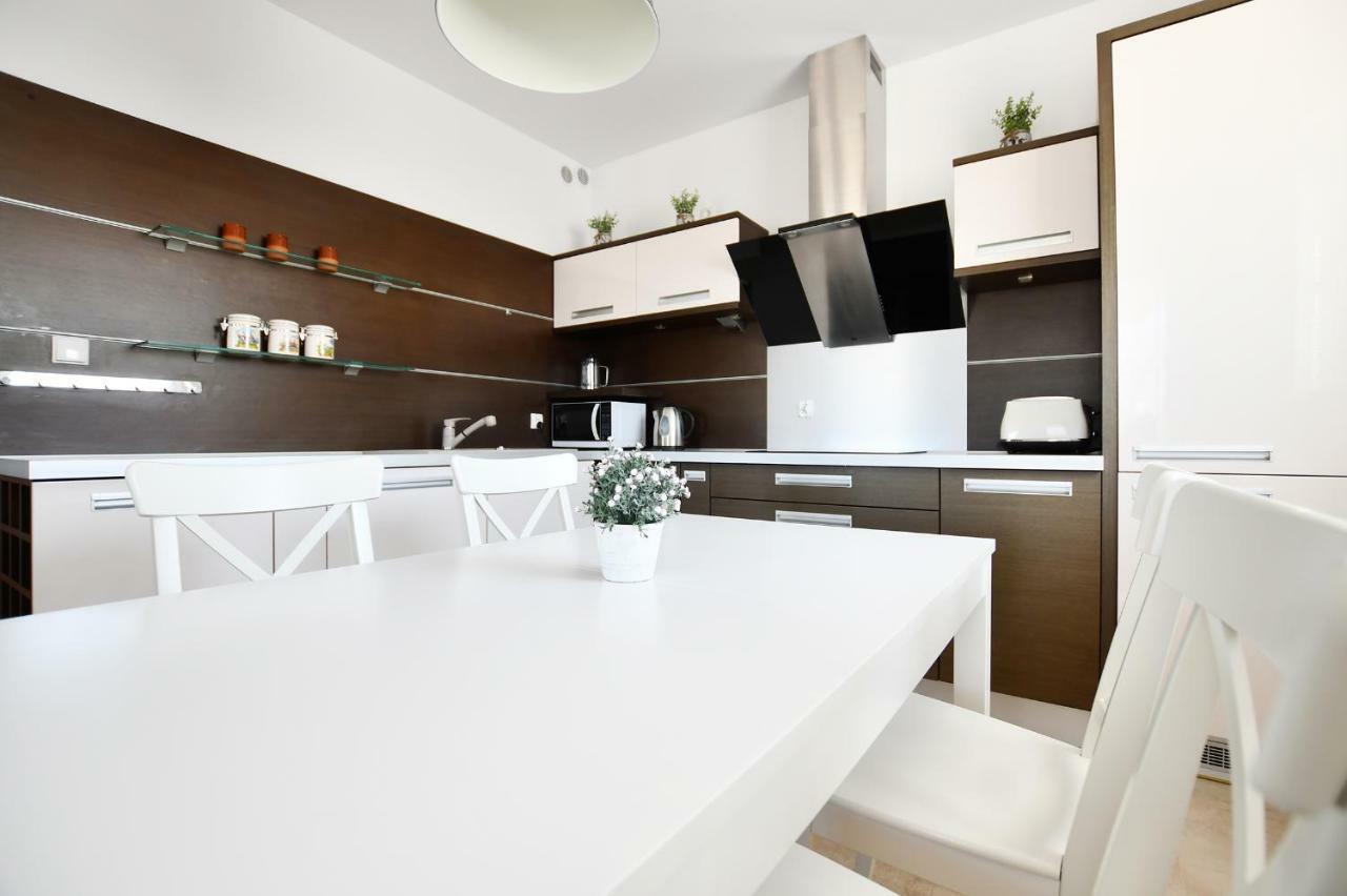 Apartamenty Navigator-Portowa 28 Kołobrzeg Buitenkant foto